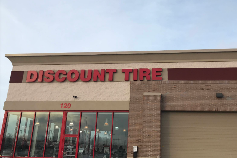 tire avonvillagepkwy 768x515